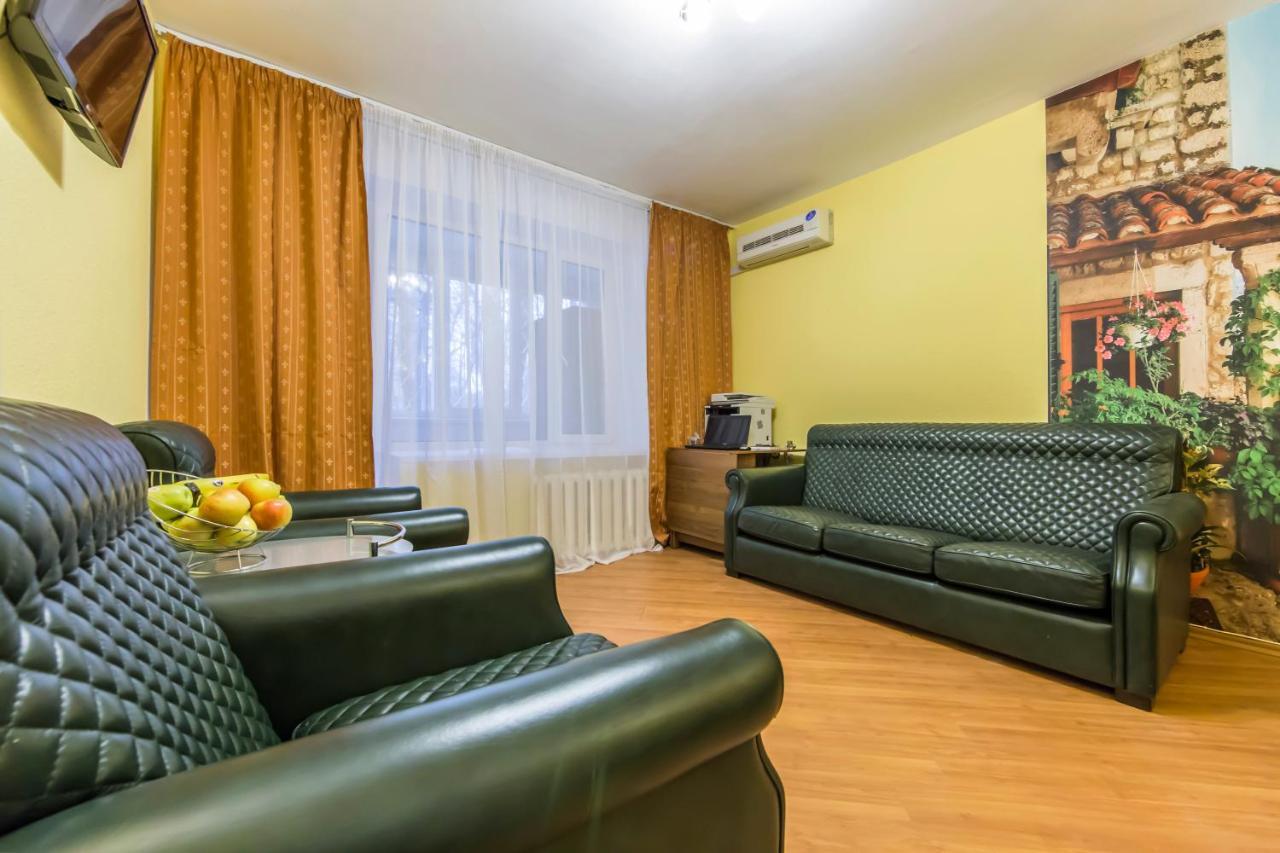 Sunny 2-Rooms Apartment For 2-6 People On Pechersk Near Kiev-Pechersk Lavra, Central Metro Station, Restaurants, Supermarkets Esterno foto